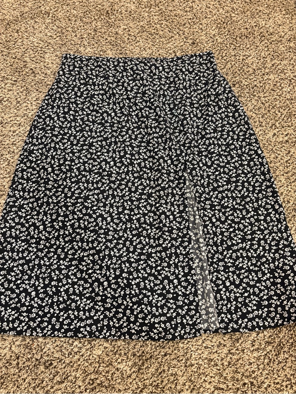 SHEIN Black and White Floral A-Line Skirt with Front Slit
